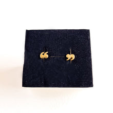 Cargar imagen en el visor de la galería, Pendientes Comillas