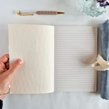 Cargar imagen en el visor de la galería, Libreta "This world is but a canvas": Henry David Thoreau