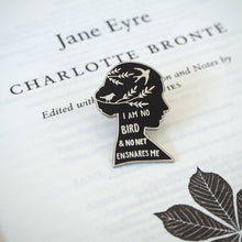 Cargar imagen en el visor de la galería, Pin esmaltado Jane Eyre
