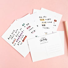 Cargar imagen en el visor de la galería, Conjunto de 12 postales con frases inspiradoras