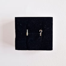 Cargar imagen en el visor de la galería, Pendientes Signos de exclamación - interrogación