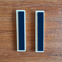 Cargar imagen en el visor de la galería, Soporte de madera para postales