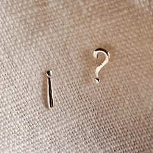 Cargar imagen en el visor de la galería, Pendientes Signos de exclamación - interrogación