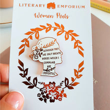 Cargar imagen en el visor de la galería, Pin esmaltado Sappho - Mujeres Poetas
