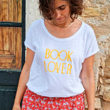 Cargar imagen en el visor de la galería, Camiseta &quot;Book Lover&quot;
